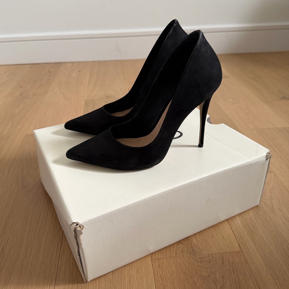 ALDO Black Pointed Toe Stiletto Heels 🖤 Office Siren / Classic Pumps